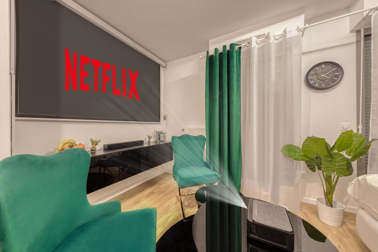 Cinema Moon Luxury - Gare 3Min - Proche Paris Appartement Massy  Buitenkant foto